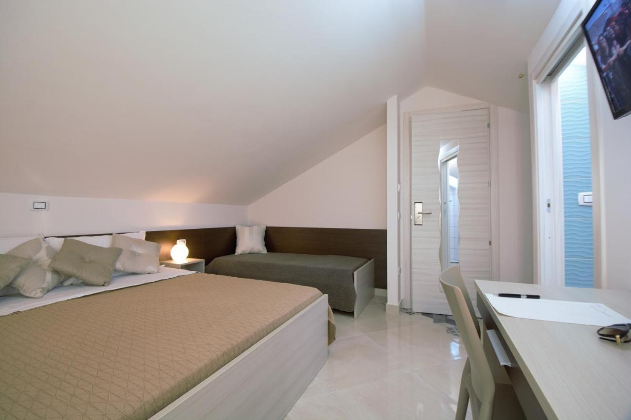 Askia Rooms & Breakfast อาเชอา ภายนอก รูปภาพ