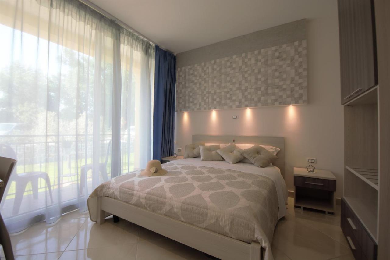 Askia Rooms & Breakfast อาเชอา ภายนอก รูปภาพ