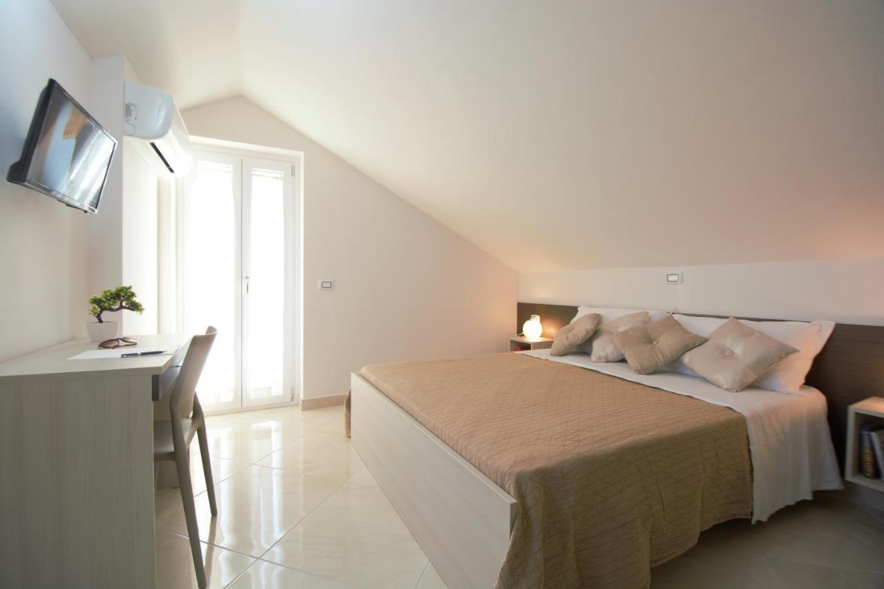 Askia Rooms & Breakfast อาเชอา ภายนอก รูปภาพ