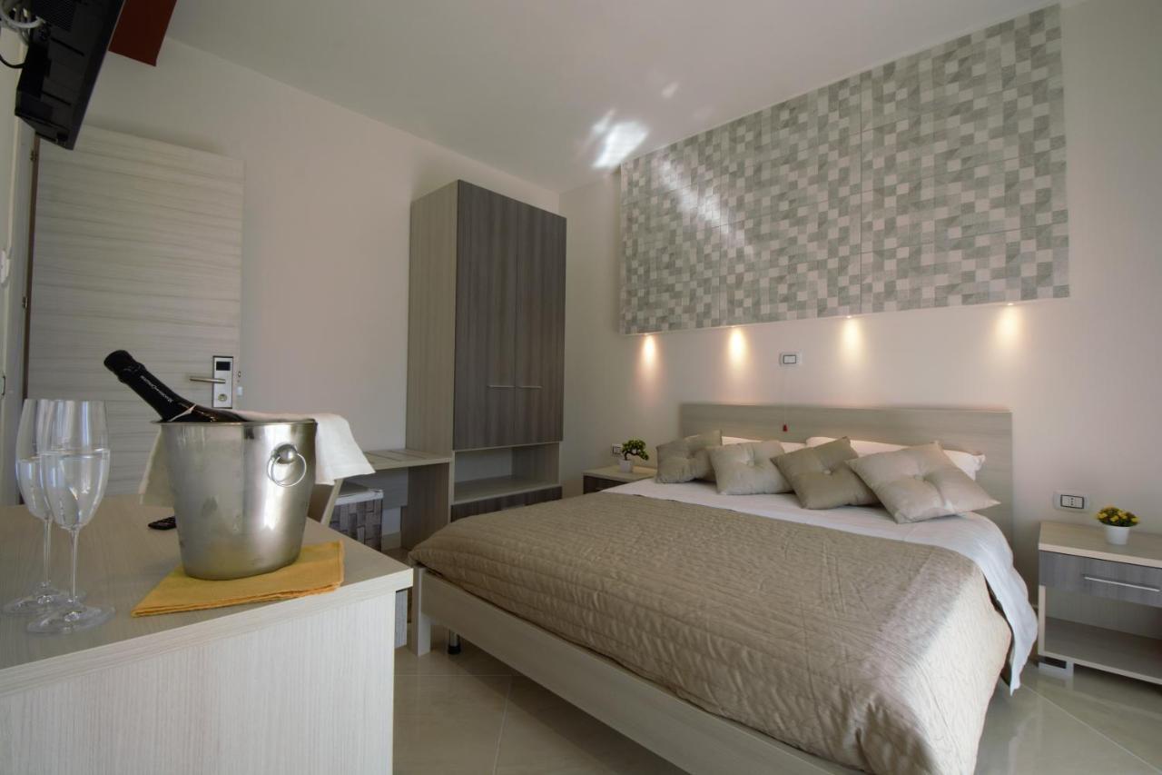 Askia Rooms & Breakfast อาเชอา ภายนอก รูปภาพ