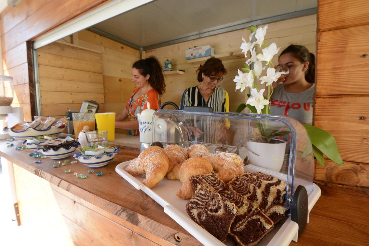 Askia Rooms & Breakfast อาเชอา ภายนอก รูปภาพ