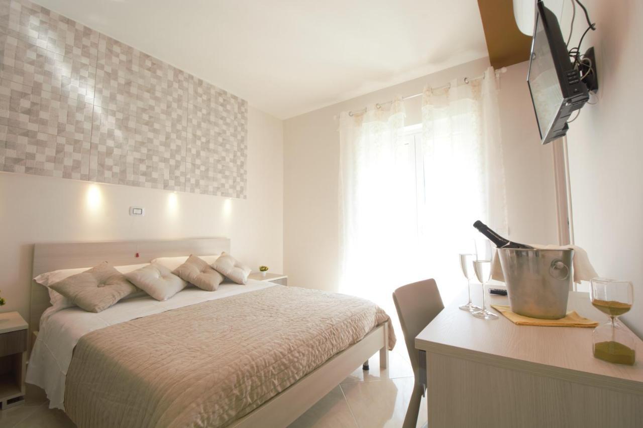 Askia Rooms & Breakfast อาเชอา ภายนอก รูปภาพ